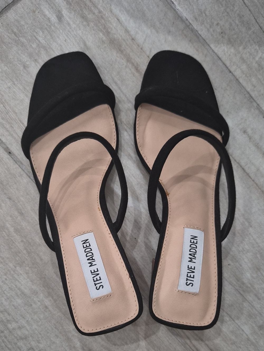 Steve Madden Black Minimalist Square-Toe Strappy Heels